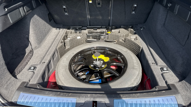 Land Rover Range Rover Velar 2.0 D200 R-Dynamic SE 5dr Auto Diesel Estate